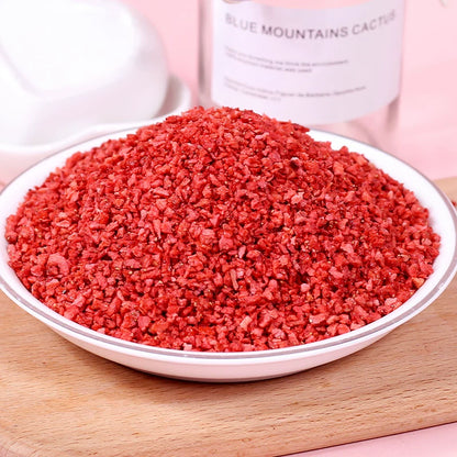Premium Freeze Dried Strawberries Pieces 100% Natural & No Additives.